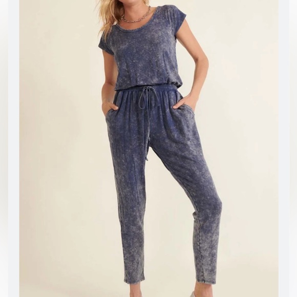 💫 - NWT Palmer dusty blue acid wash pant Jumpsuit with tie waste and open ba… - Picture 2 of 9